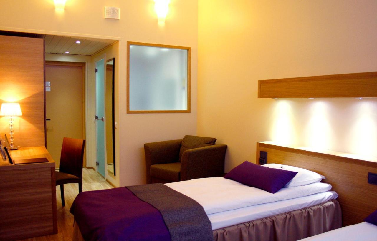 Samantta Hotel & Restaurant Haukipudas Δωμάτιο φωτογραφία